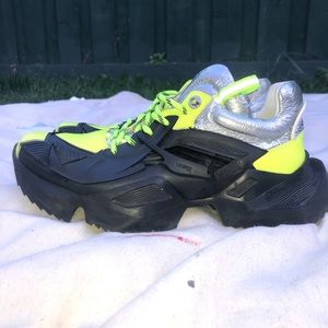 BANU 3D PRINTED SNEAKER